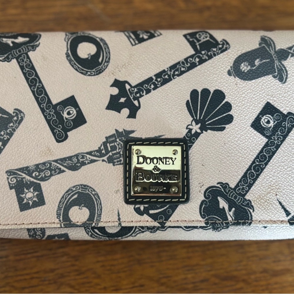 Disney Dooney & Bourke Princess Keys purse.